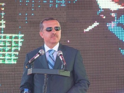Tayyip Erdoğan 'miting canavarı' 