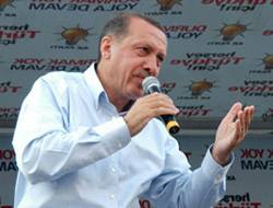 Başbakan Erdoğan'ın afişlerine toplatma istemi