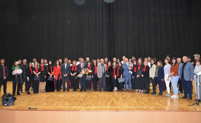 KSÜ Türk Halk Müziği Korosu 3. Konseriyle Sanatseverlerle Buluştu