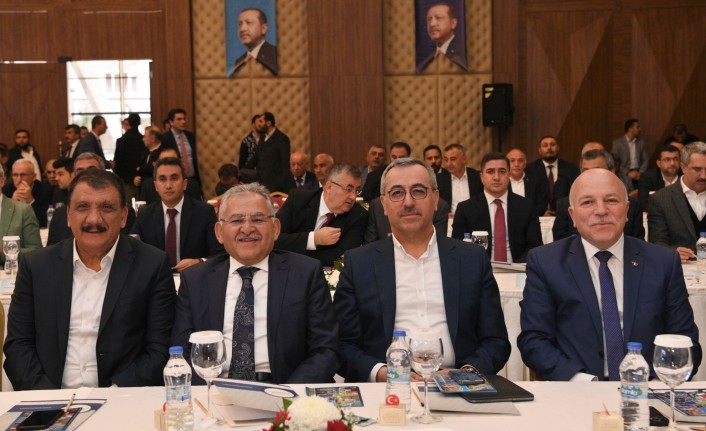 Başkan Güngör, AK Parti Yerel Yönetimler Başkanlığı İstişare Toplantısı’na Katıldı